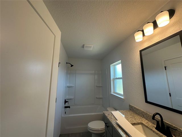12605 NE 48TH STREET, Oxford, FL 34484