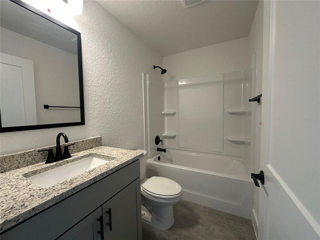 12605 NE 48TH STREET, Oxford, FL 34484