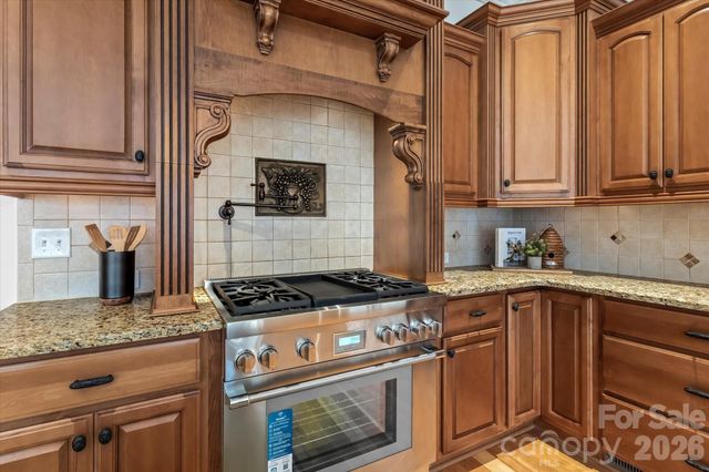 109 Fitchburg Court, Mooresville, NC 28117