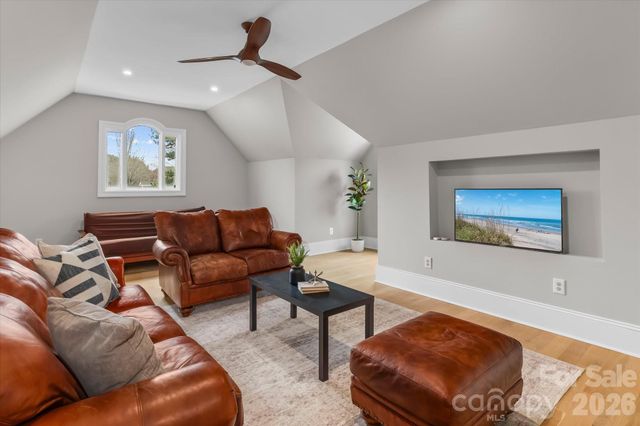 109 Fitchburg Court, Mooresville, NC 28117