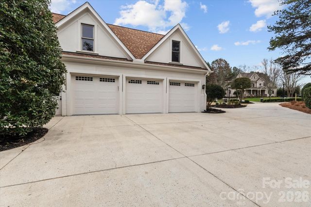 109 Fitchburg Court, Mooresville, NC 28117