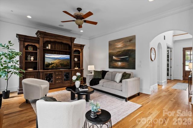 109 Fitchburg Court, Mooresville, NC 28117