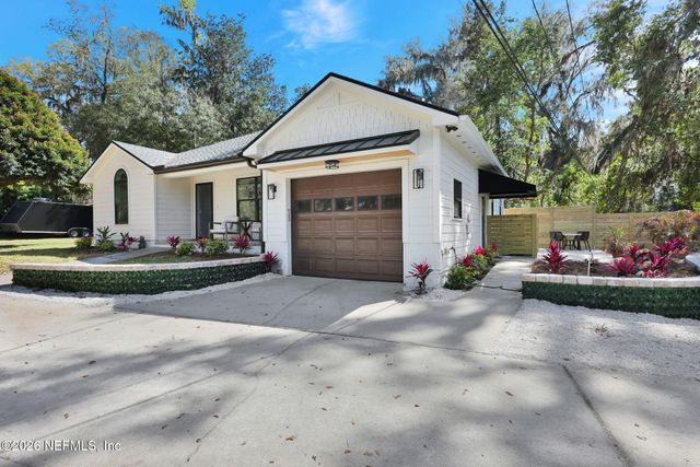 1120 CELEBRATION Court, St. Johns, FL 32259