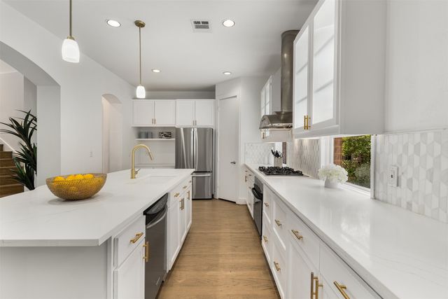 3633 Oak Lawn Avenue, Dallas, TX 75219