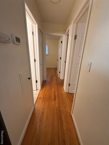 27156 Shelbourne Drive, Warren, MI 48088