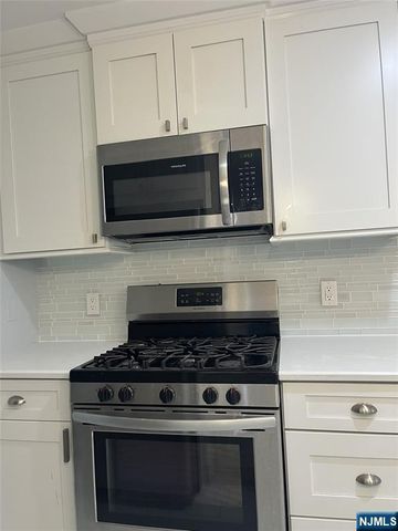 21 Wedgewood Drive 75, Verona, NJ 07044