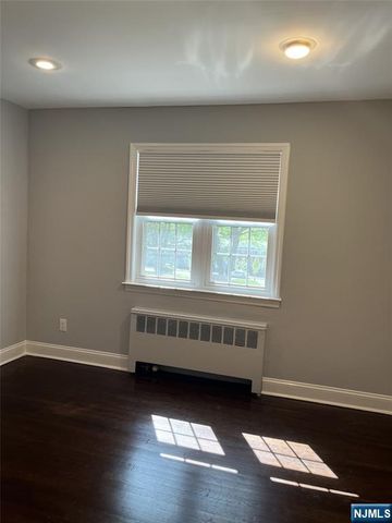 21 Wedgewood Drive 75, Verona, NJ 07044