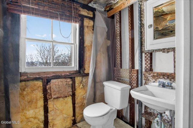 263 Stillwater Bridge Road, Schaghticoke, NY 12154