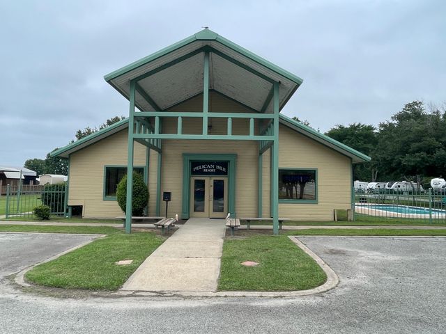 2081 Pelican Isle Drive, Kerens, TX 75144