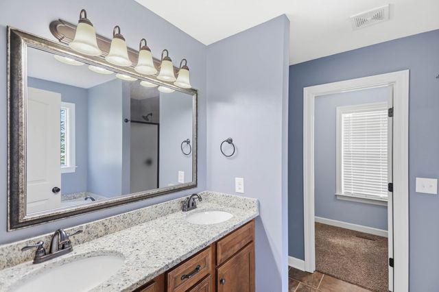 532 Halltown Rd, Portland, TN 37148