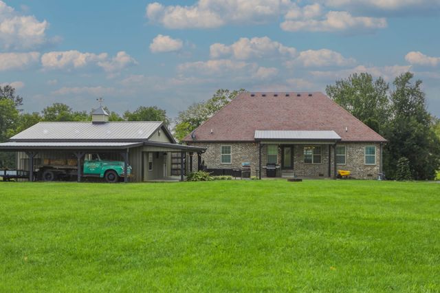 532 Halltown Rd, Portland, TN 37148