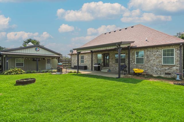 532 Halltown Rd, Portland, TN 37148