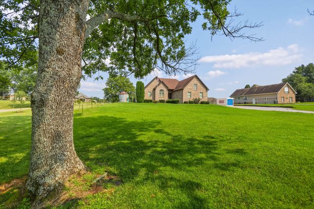 532 Halltown Rd, Portland, TN 37148