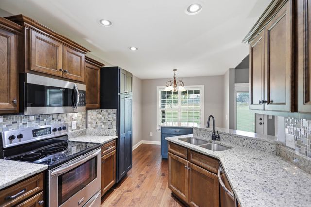 532 Halltown Rd, Portland, TN 37148