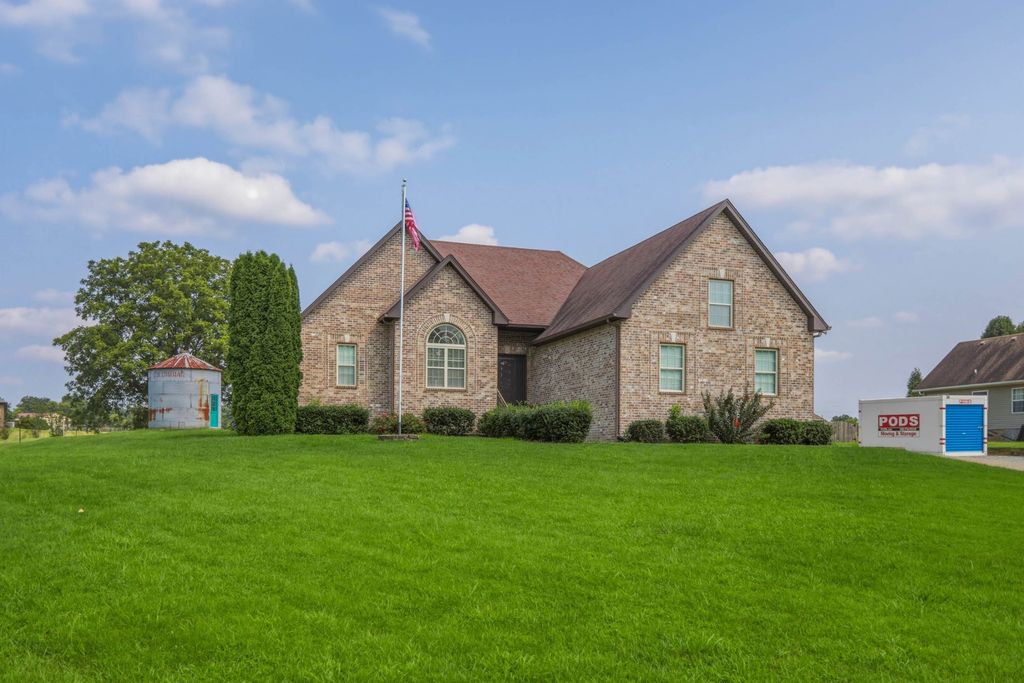 532 Halltown Rd, Portland, TN 37148
