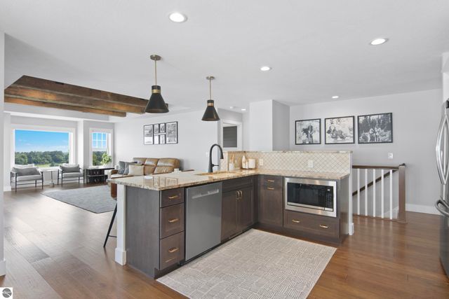 2764 W Crown Drive, Traverse City, MI 49685