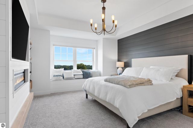 2764 W Crown Drive, Traverse City, MI 49685