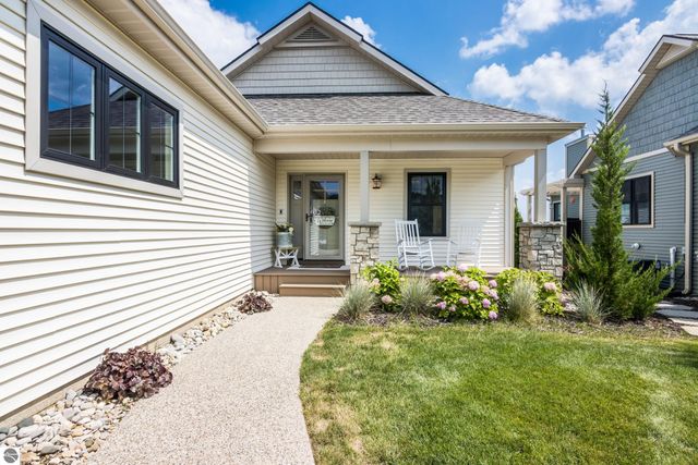 2764 W Crown Drive, Traverse City, MI 49685