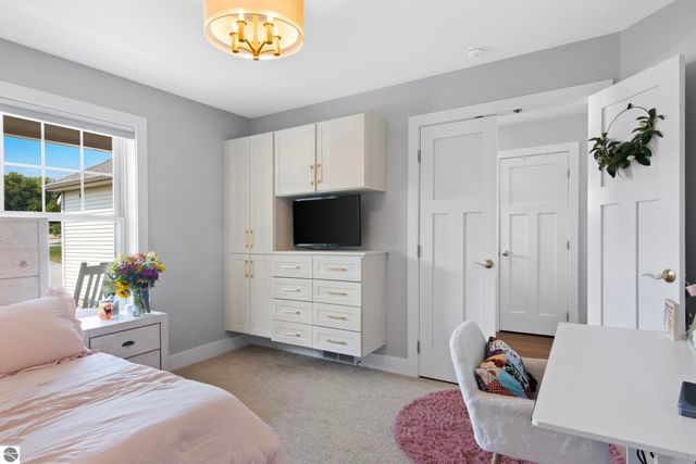 2764 W Crown Drive, Traverse City, MI 49685