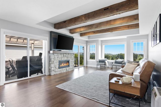 2764 W Crown Drive, Traverse City, MI 49685