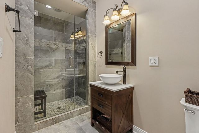 4628 S Langley Avenue, Chicago, IL 60653