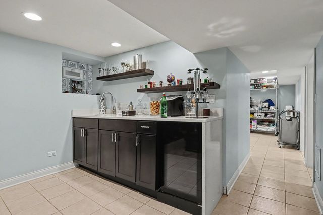 4628 S Langley Avenue, Chicago, IL 60653