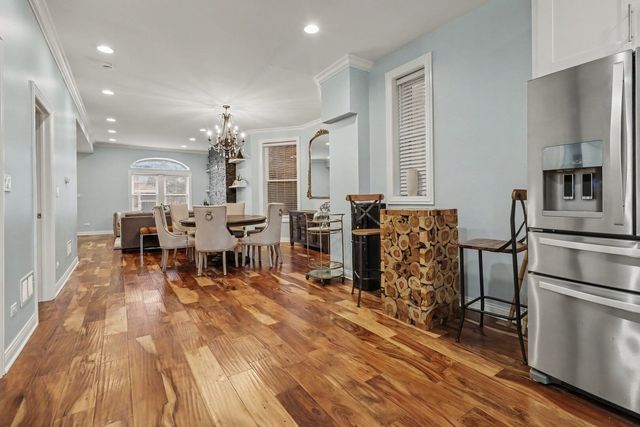 4628 S Langley Avenue, Chicago, IL 60653