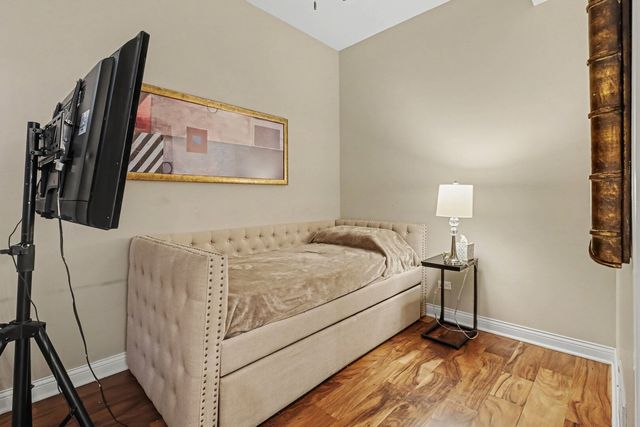 4628 S Langley Avenue, Chicago, IL 60653