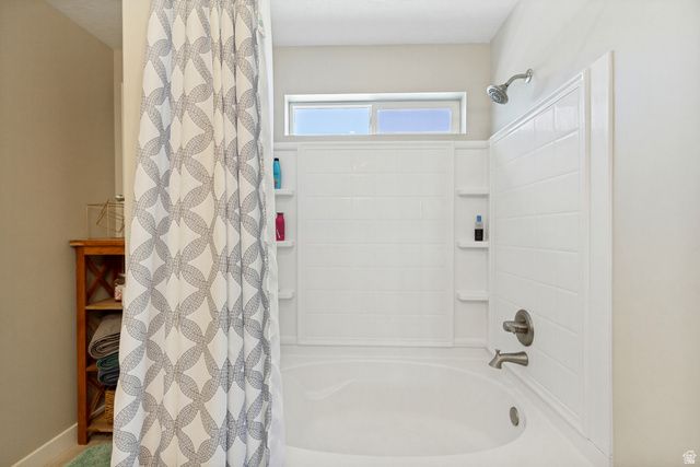 1955 W PARKVIEW DR, Syracuse, UT 84075