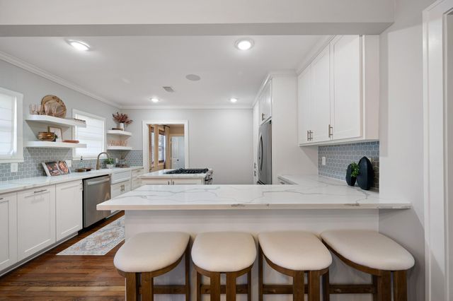 741 E 16th Street, Houston, TX 77008