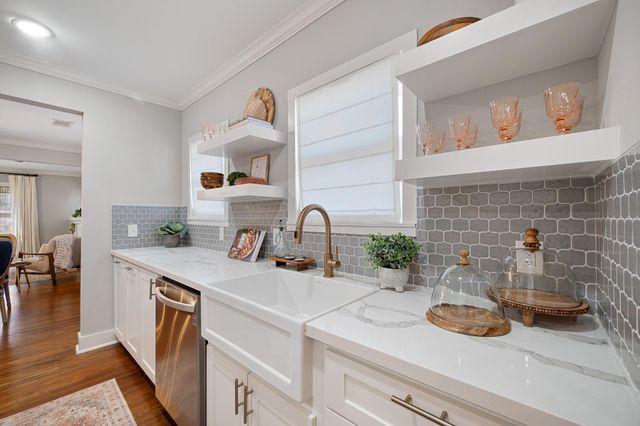 741 E 16th Street, Houston, TX 77008