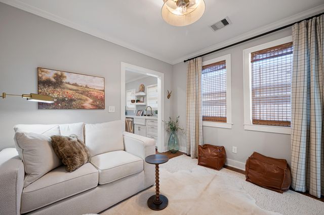 741 E 16th Street, Houston, TX 77008