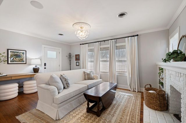 741 E 16th Street, Houston, TX 77008