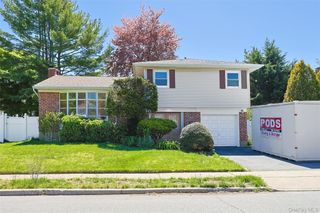 29 Edna Drive, Syosset, NY 11791