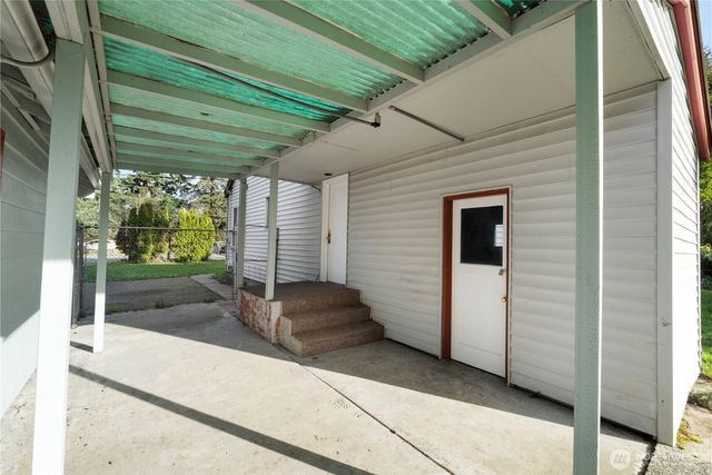 10114 Canyon Road E, Puyallup, WA 98373