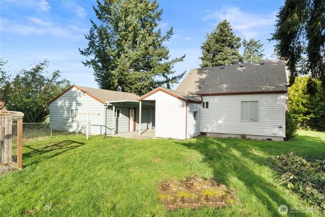 10114 Canyon Road E, Puyallup, WA 98373