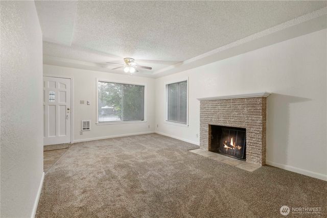 10114 Canyon Road E, Puyallup, WA 98373