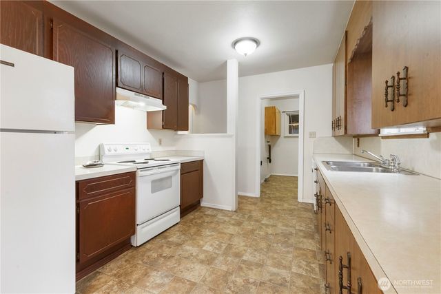 10114 Canyon Road E, Puyallup, WA 98373