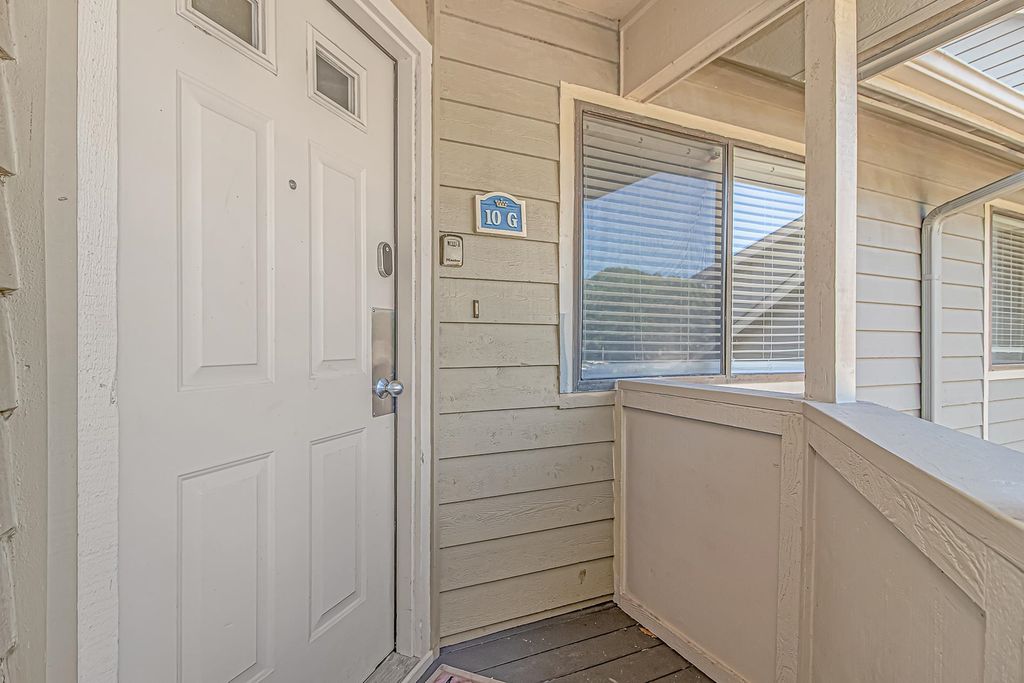 201 Westleton Dr Apt 10G, Myrtle Beach, SC 29572 — photo 2