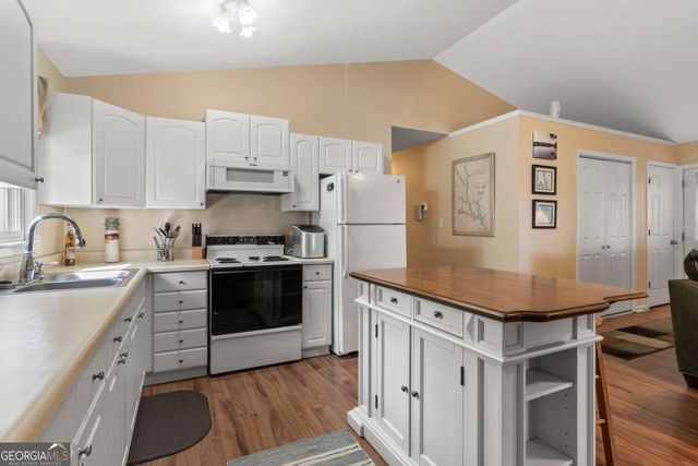 462 Rockville Springs Drive, Eatonton, GA 31024