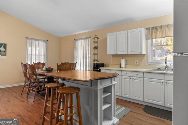462 Rockville Springs Drive, Eatonton, GA 31024