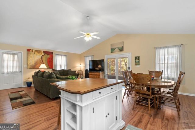 462 Rockville Springs Drive, Eatonton, GA 31024