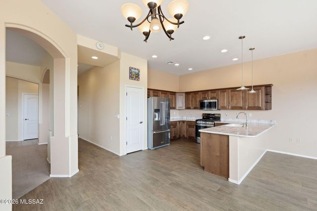 2156 W Calle Casas Lindas, Green Valley, AZ 85622