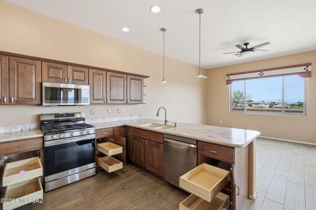2156 W Calle Casas Lindas, Green Valley, AZ 85622