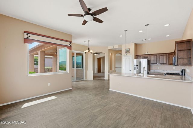 2156 W Calle Casas Lindas, Green Valley, AZ 85622