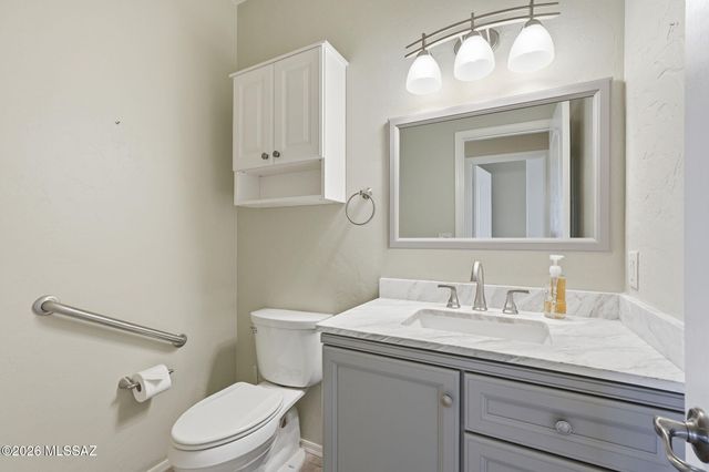 2156 W Calle Casas Lindas, Green Valley, AZ 85622