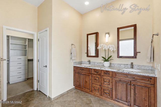 2156 W Calle Casas Lindas, Green Valley, AZ 85622