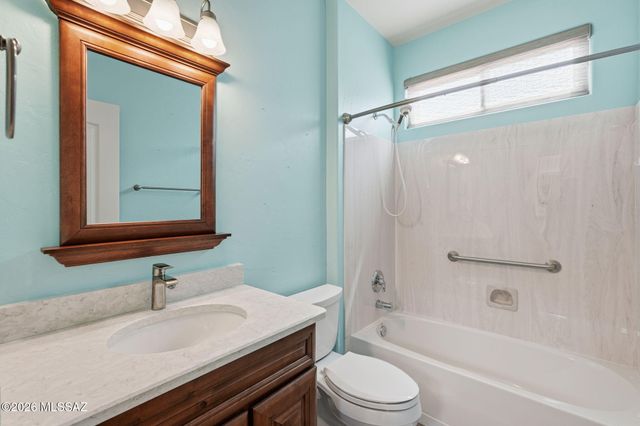 2156 W Calle Casas Lindas, Green Valley, AZ 85622