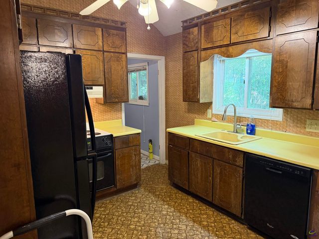 1199 Runnymede Lane, Macon, GA 31220