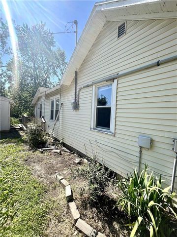 202 Hunt Street, Wellsville, KS 66092